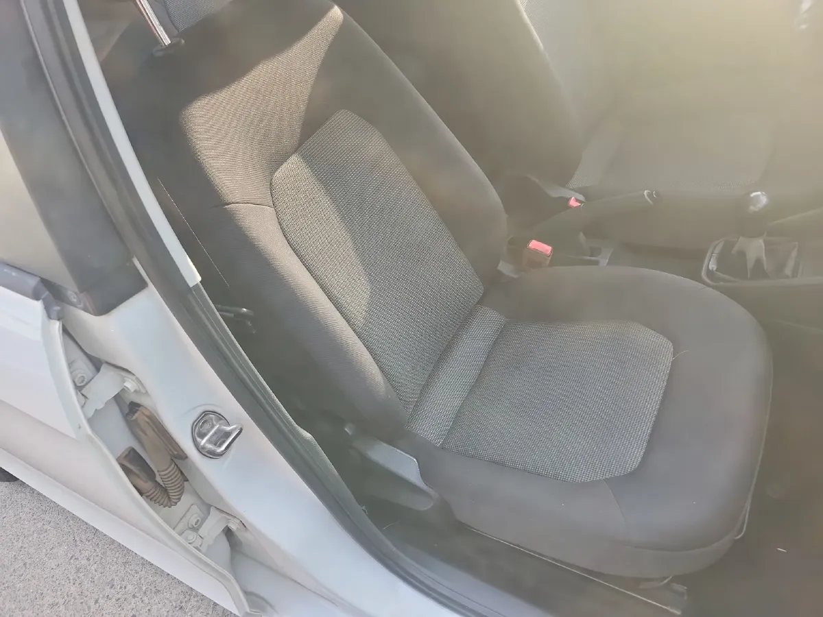 2017 Volkswagen Jetta 1.4L 90HP L4 5MT,autocango,china used car exporter,china ev exporter,chinese used car exporter,chinese used ev exporter