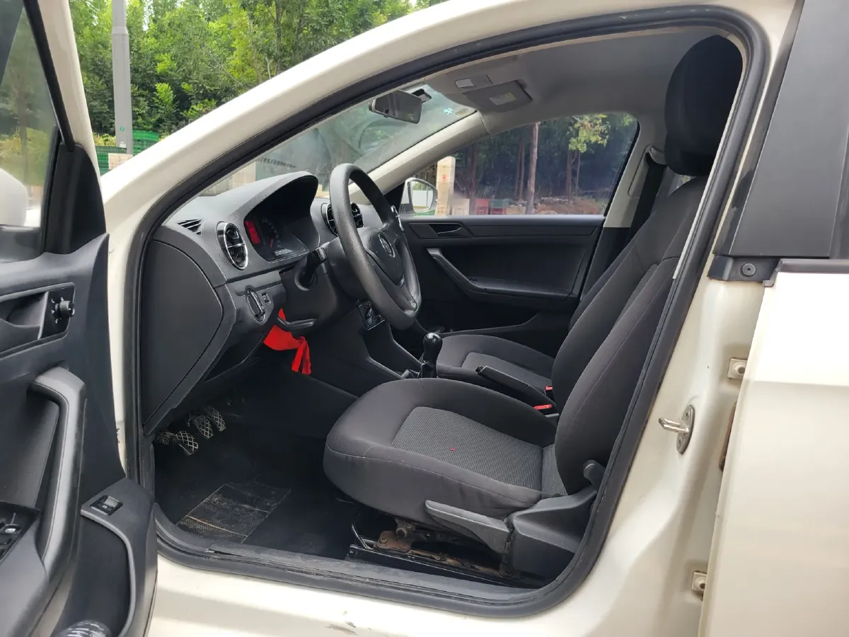 2017 Volkswagen Jetta 1.4L 90HP L4 5MT,autocango,china used car exporter,china ev exporter,chinese used car exporter,chinese used ev exporter