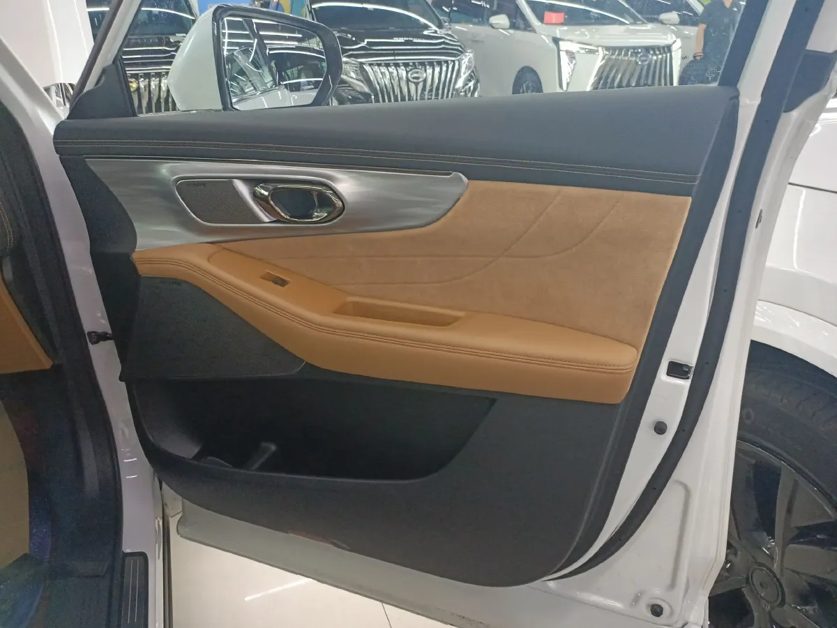 2024 GAC Trumpchi ES9 2.0T 190HP L4 2DHT PHEV 25.57KWH,autocango,china used car exporter,china ev exporter,chinese used car exporter,chinese used ev exporter