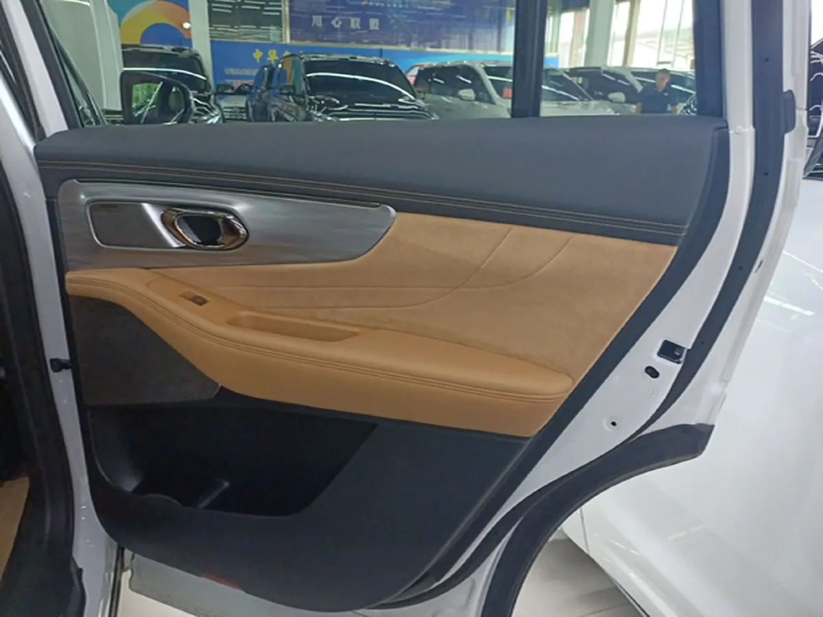 2024 GAC Trumpchi ES9 2.0T 190HP L4 2DHT PHEV 25.57KWH,autocango,china used car exporter,china ev exporter,chinese used car exporter,chinese used ev exporter