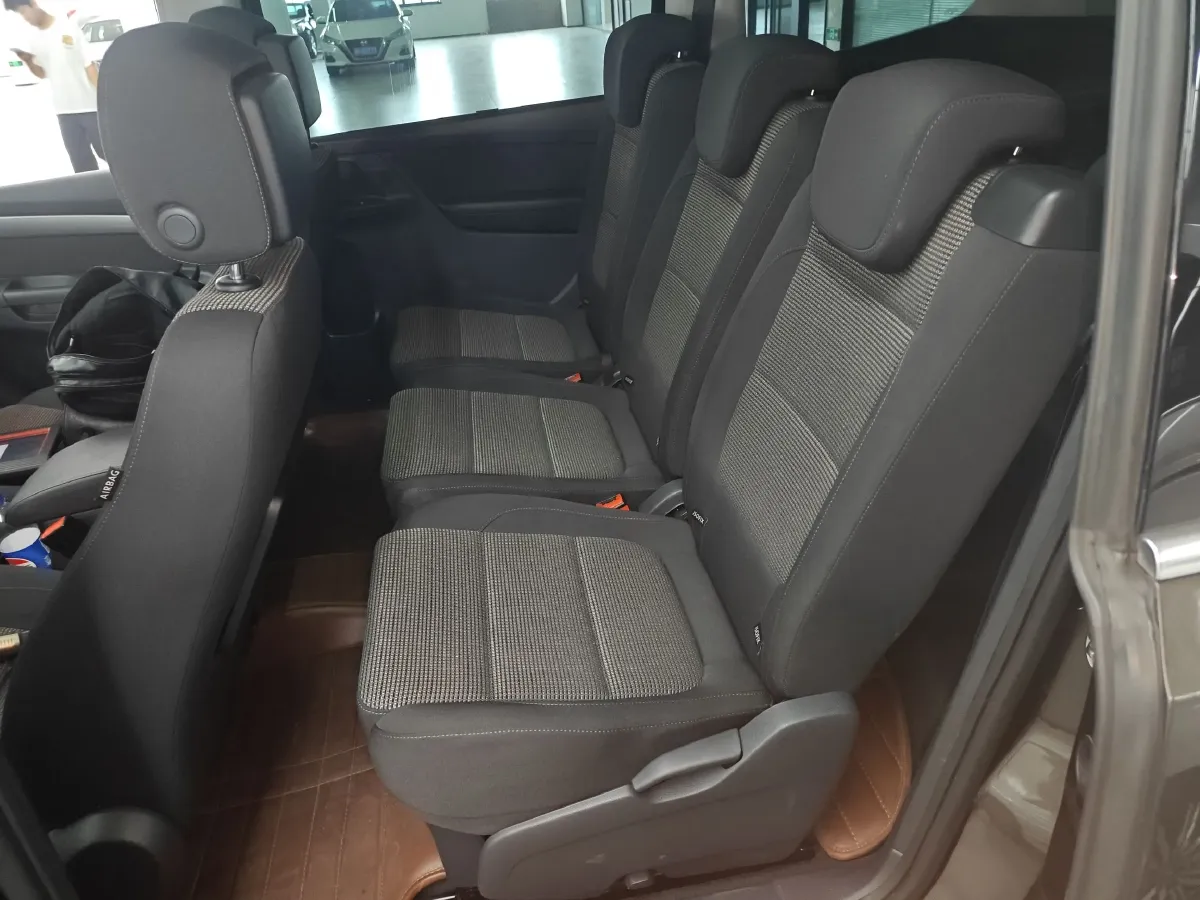 2013 Volkswagen Sharan 1.8T 160HP L4 6DCT,autocango,china used car exporter,china ev exporter,chinese used car exporter,chinese used ev exporter