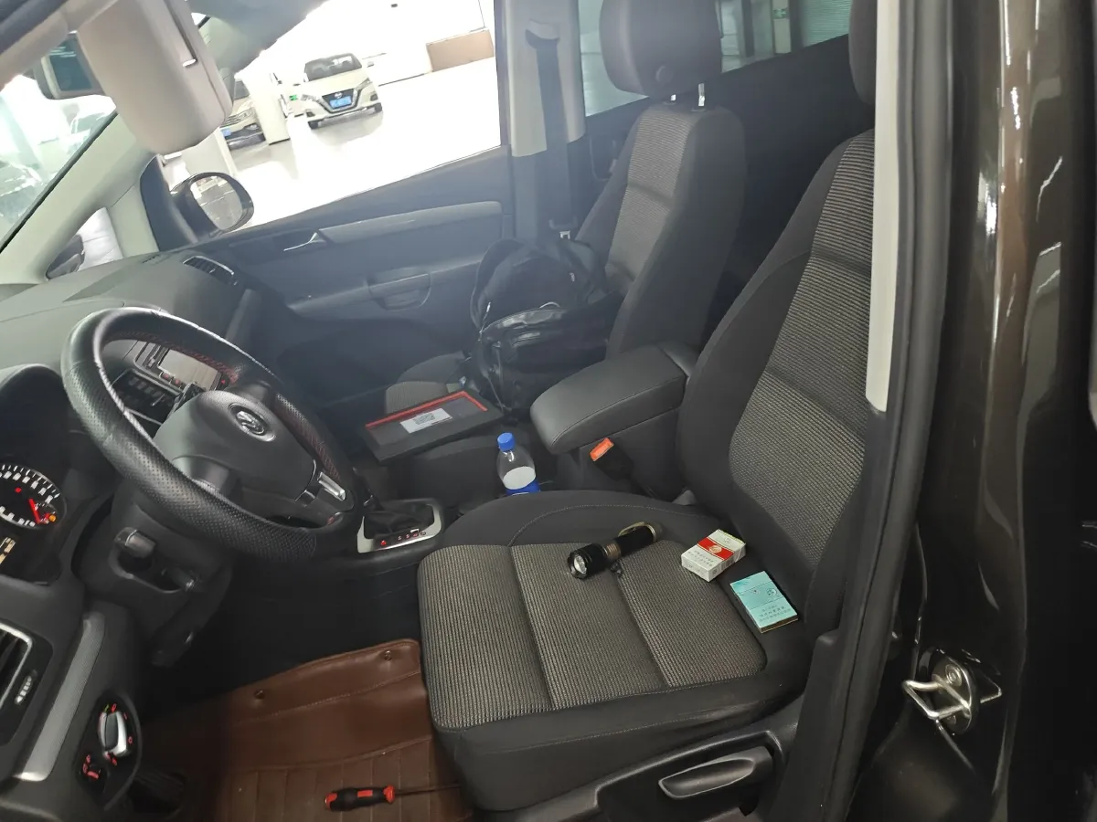 2013 Volkswagen Sharan 1.8T 160HP L4 6DCT,autocango,china used car exporter,china ev exporter,chinese used car exporter,chinese used ev exporter