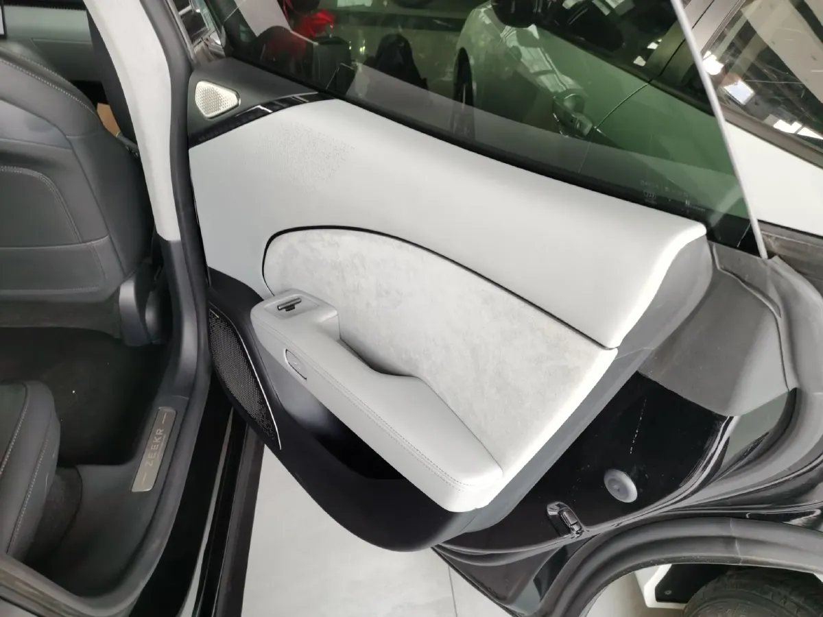 2024 Zeekr 007 BEV 75KWH,autocango,china used car exporter,china ev exporter,chinese used car exporter,chinese used ev exporter