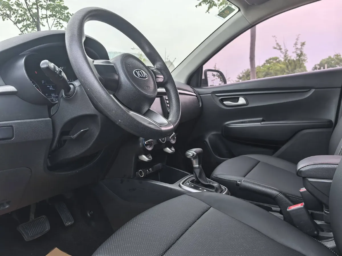 2017 Kia K2 1.4L 100HP L4 6AT,autocango,china used car exporter,china ev exporter,chinese used car exporter,chinese used ev exporter