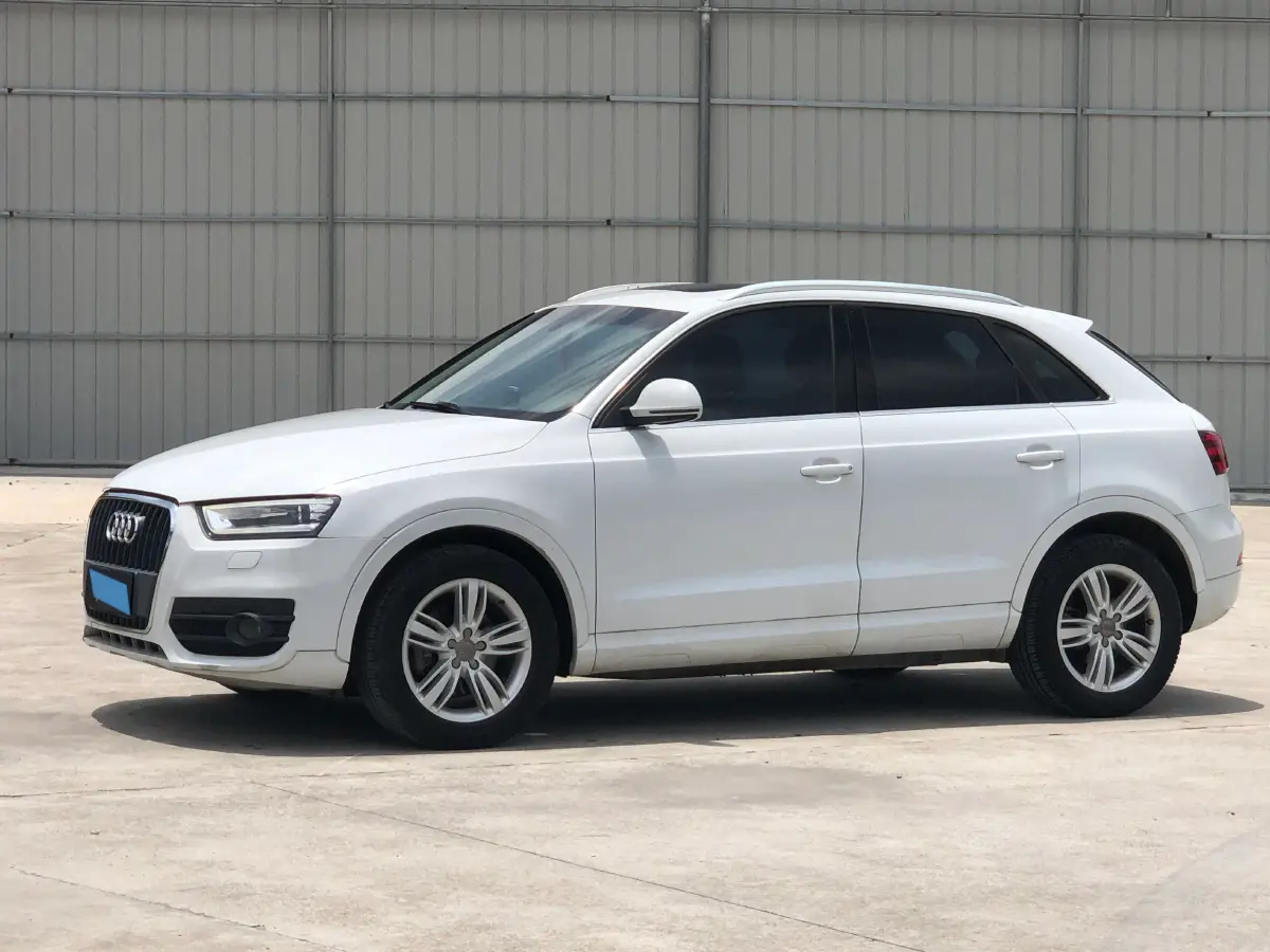 2013 Audi Q3 2.0T 170HP L4 7DCT