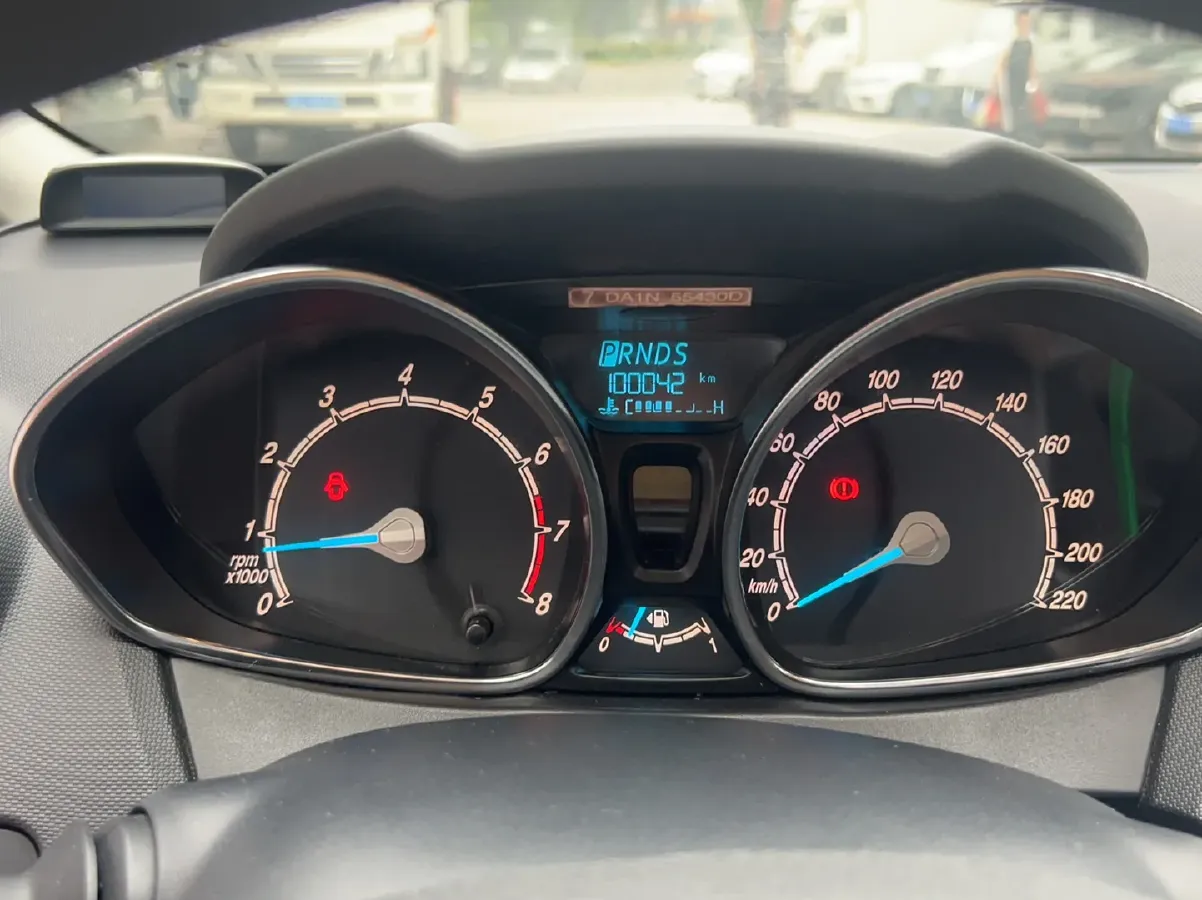 2013 Ford Fiesta 1.5L 110HP L4 6DCT,autocango,china used car exporter,china ev exporter,chinese used car exporter,chinese used ev exporter