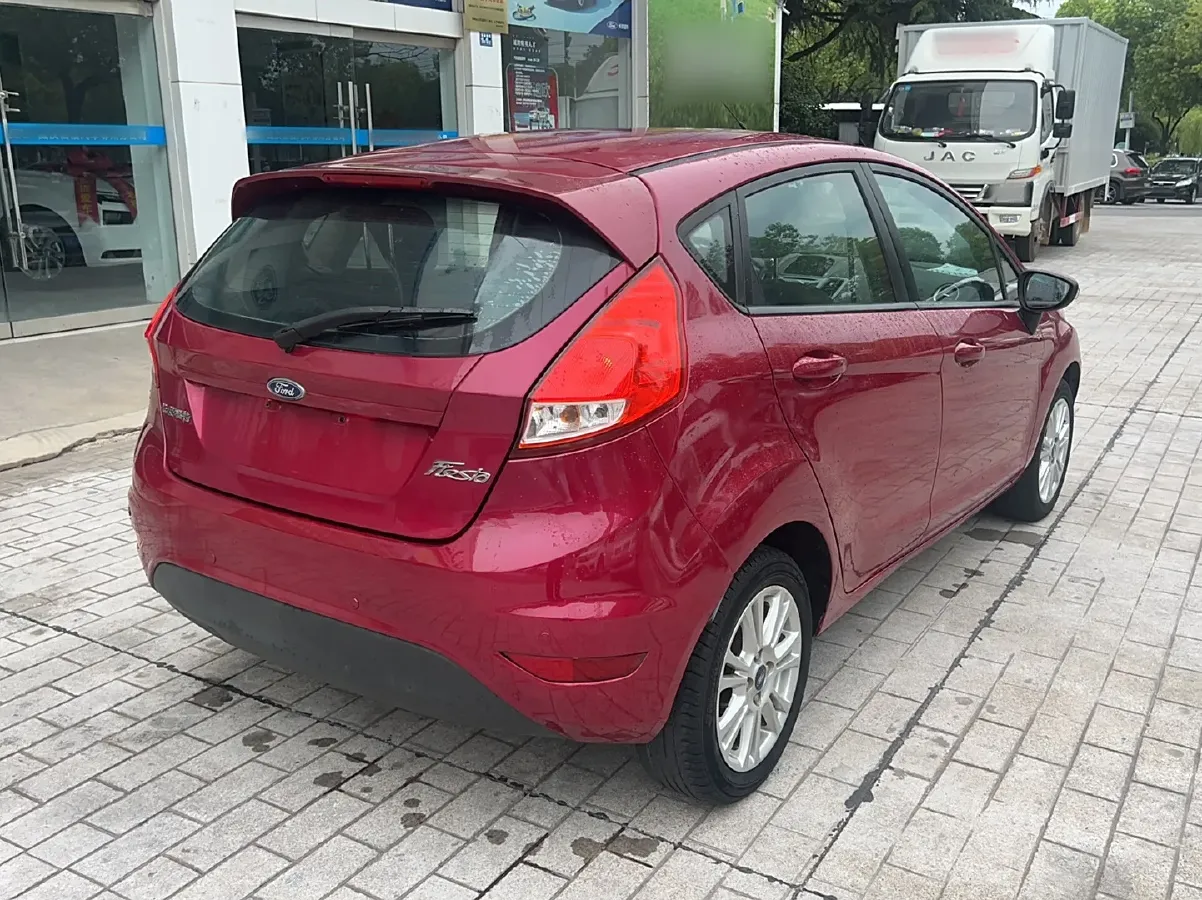 2013 Ford Fiesta 1.5L 110HP L4 6DCT,autocango,china used car exporter,china ev exporter,chinese used car exporter,chinese used ev exporter