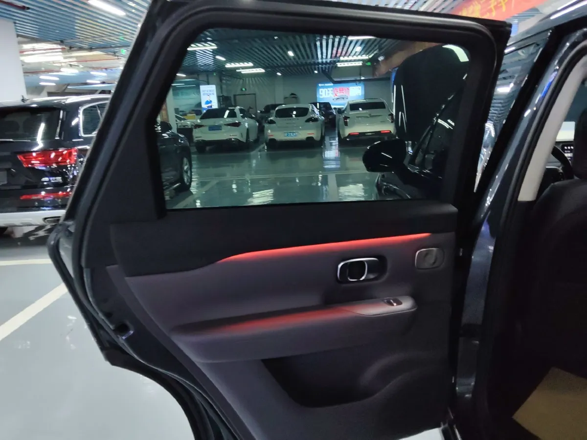 2024 Leapmotor C16 1.5L 95HP L4 REEV 28.4KWH,autocango,china used car exporter,china ev exporter,chinese used car exporter,chinese used ev exporter