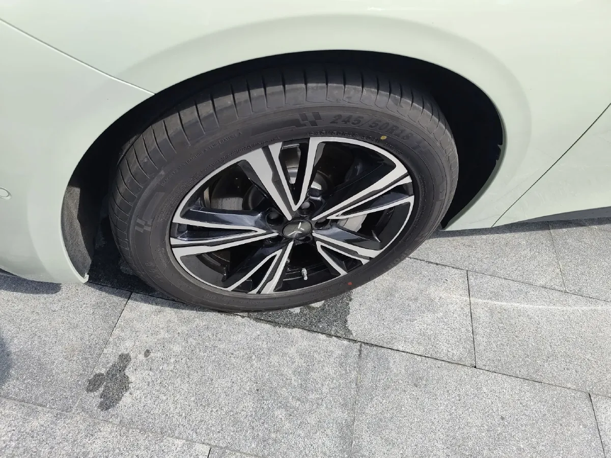 2024 HongQi EH7 BEV 85KWH,autocango,china used car exporter,china ev exporter,chinese used car exporter,chinese used ev exporter