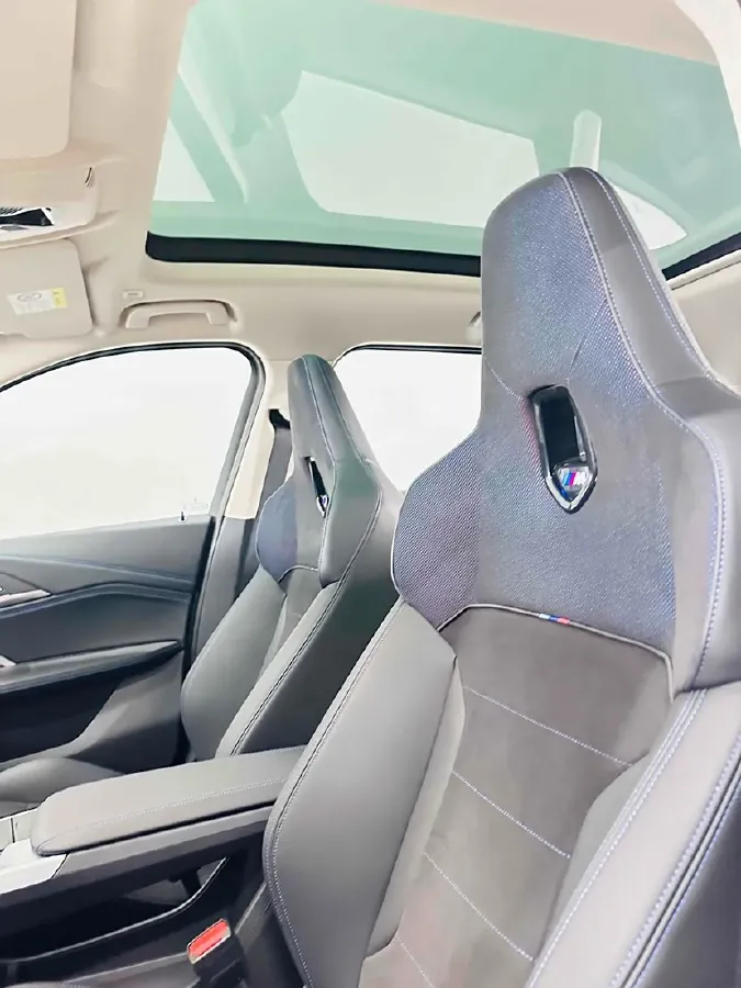 2023 BMW iX1 BEV 66.45KWH,autocango,china used car exporter,china ev exporter,chinese used car exporter,chinese used ev exporter