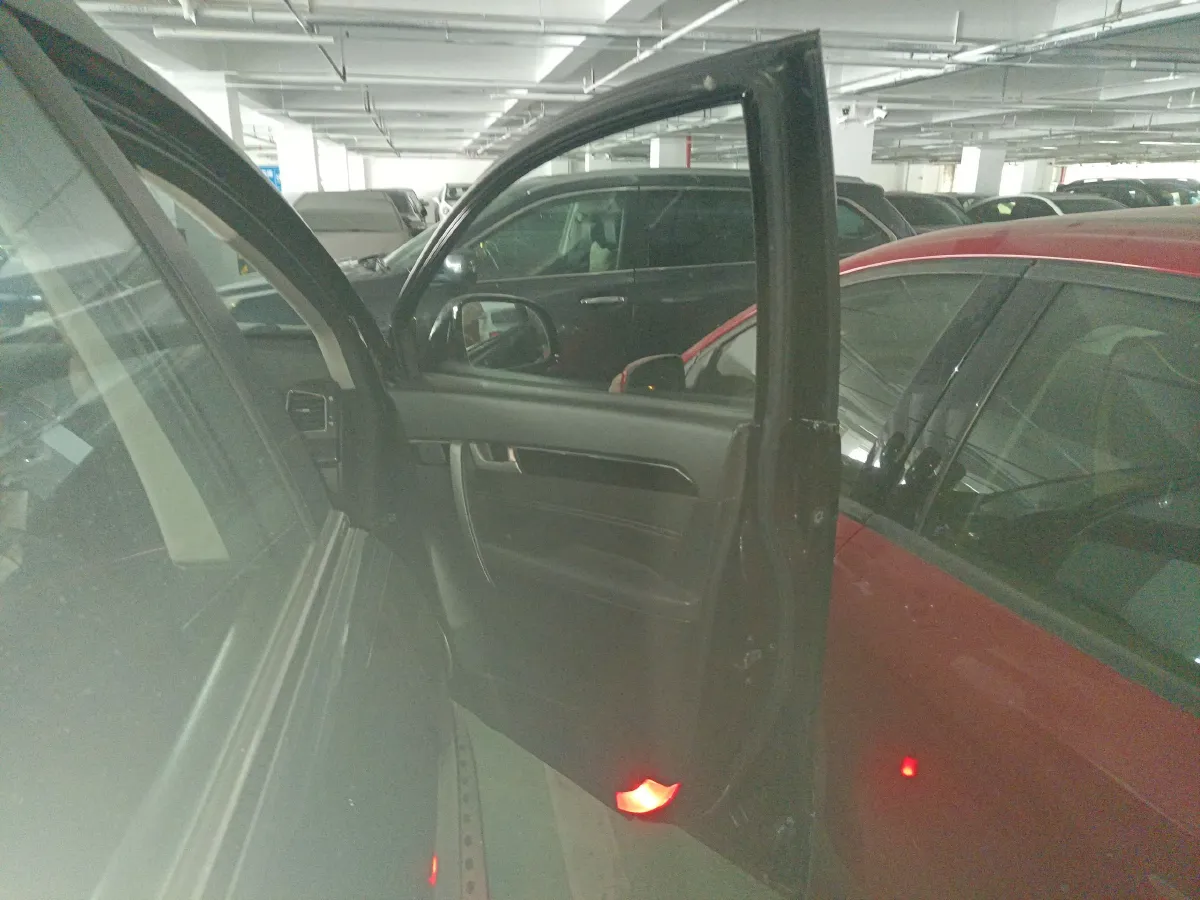 2015 Chevrolet Captiva 2.4L 167HP L4 6AT,autocango,china used car exporter,china ev exporter,chinese used car exporter,chinese used ev exporter