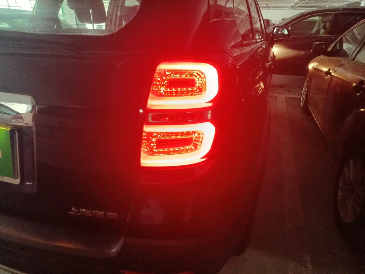 2015 Chevrolet Captiva 2.4L 167HP L4 6AT,autocango,china used car exporter,china ev exporter,chinese used car exporter,chinese used ev exporter