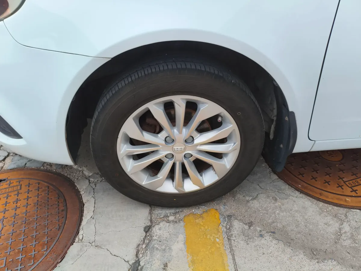 2016 Geely Vision 1.5L 109HP L4 5MT,autocango,china used car exporter,china ev exporter,chinese used car exporter,chinese used ev exporter