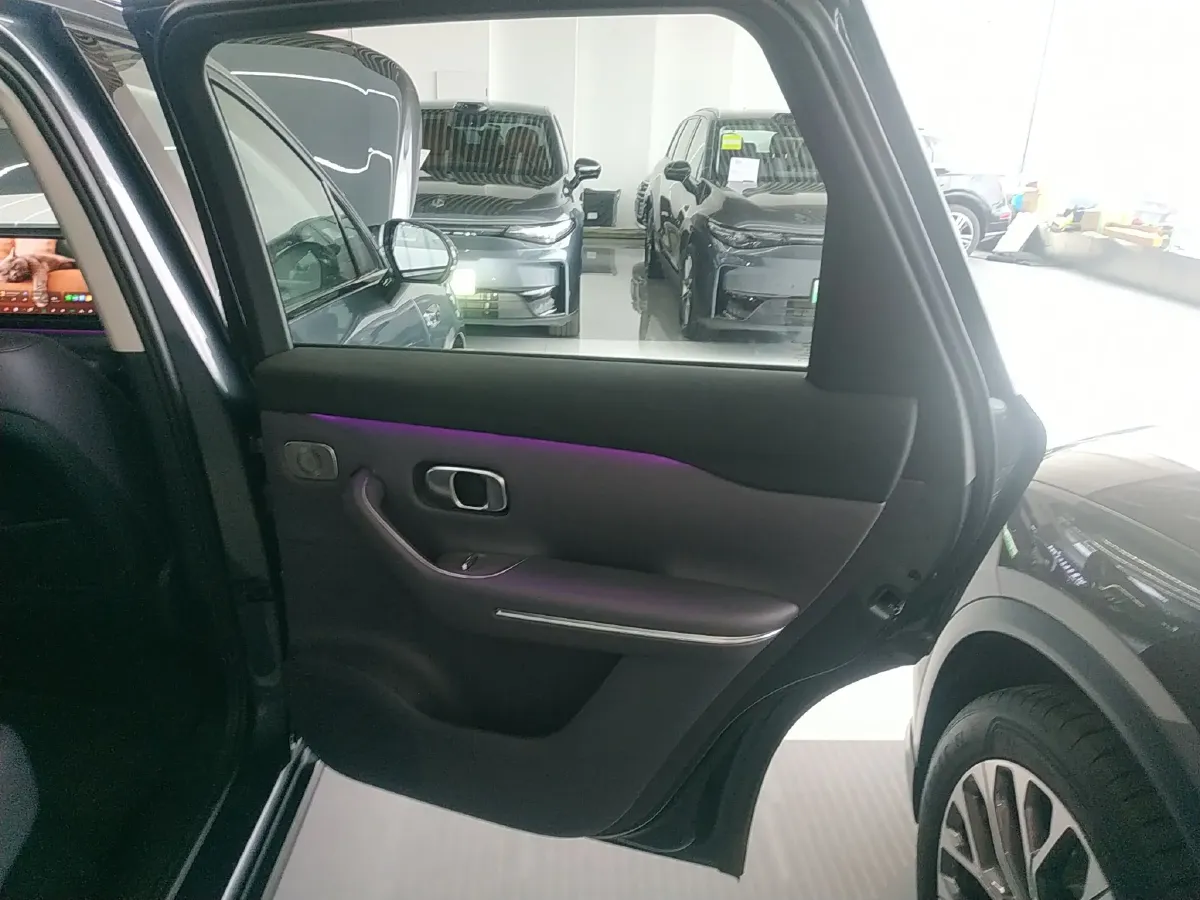 2024 Leapmotor C10 1.5L 95HP L4 REEV 28.4KWH,autocango,china used car exporter,china ev exporter,chinese used car exporter,chinese used ev exporter