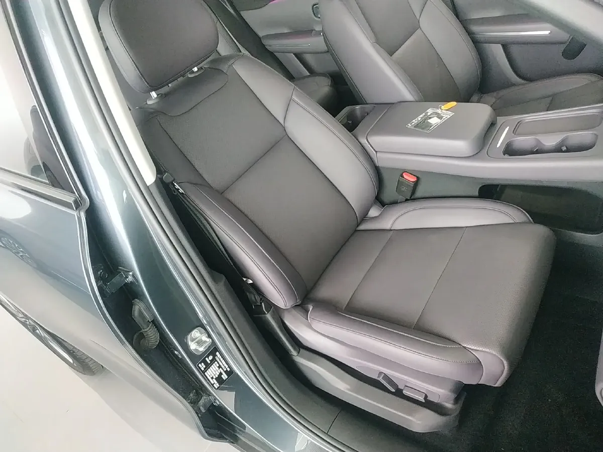 2024 Leapmotor C10 1.5L 95HP L4 REEV 28.4KWH,autocango,china used car exporter,china ev exporter,chinese used car exporter,chinese used ev exporter