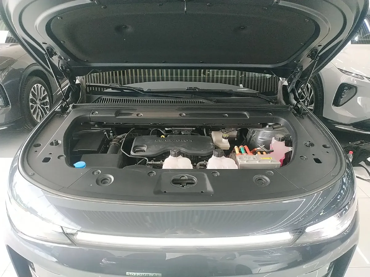 2024 Leapmotor C10 1.5L 95HP L4 REEV 28.4KWH,autocango,china used car exporter,china ev exporter,chinese used car exporter,chinese used ev exporter