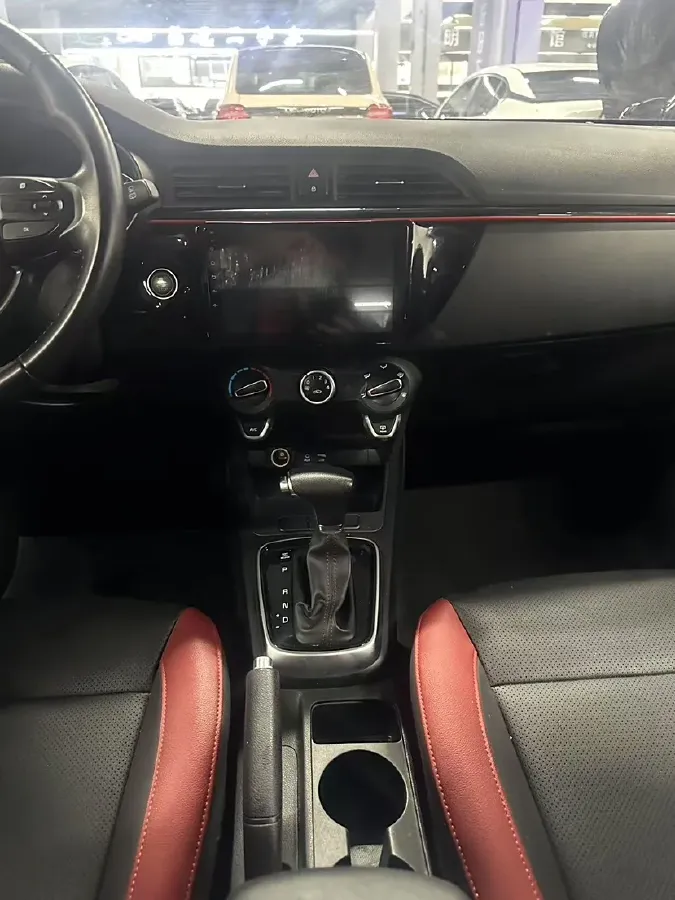 2018 Kia KX Cross 1.6L 123HP L4 6AT,autocango,china used car exporter,china ev exporter,chinese used car exporter,chinese used ev exporter