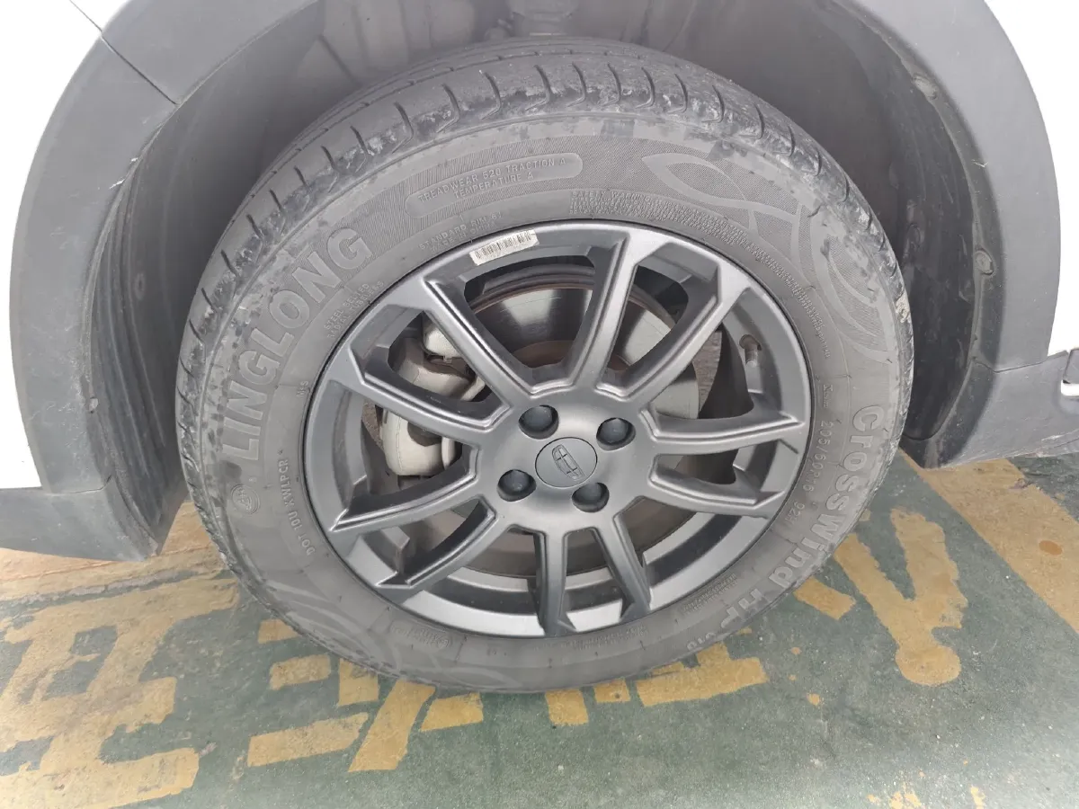 2021 Geely Vision X3 1.5L 109HP L4 CVT,autocango,china used car exporter,china ev exporter,chinese used car exporter,chinese used ev exporter