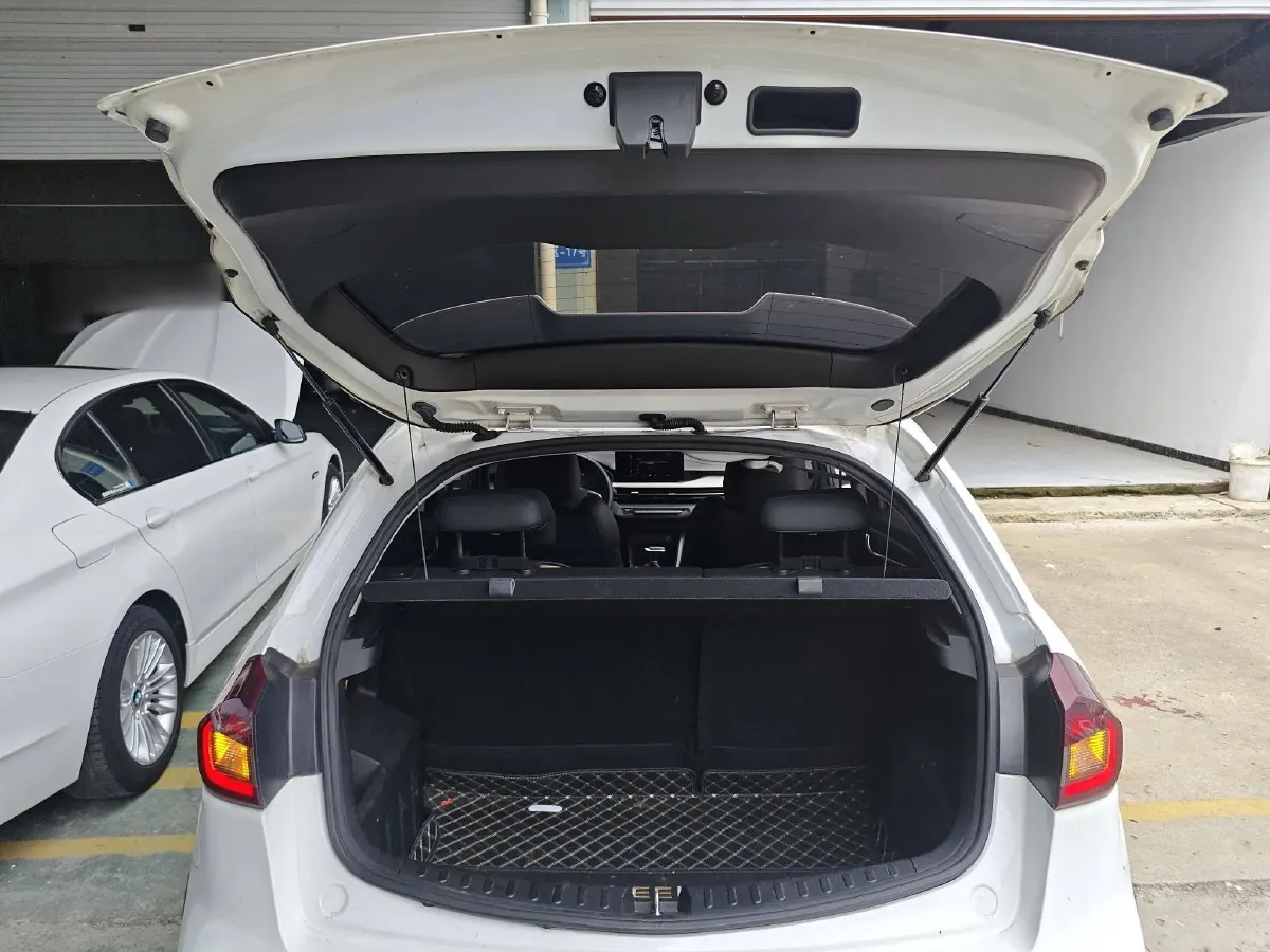 2021 Geely Vision X3 1.5L 109HP L4 CVT,autocango,china used car exporter,china ev exporter,chinese used car exporter,chinese used ev exporter