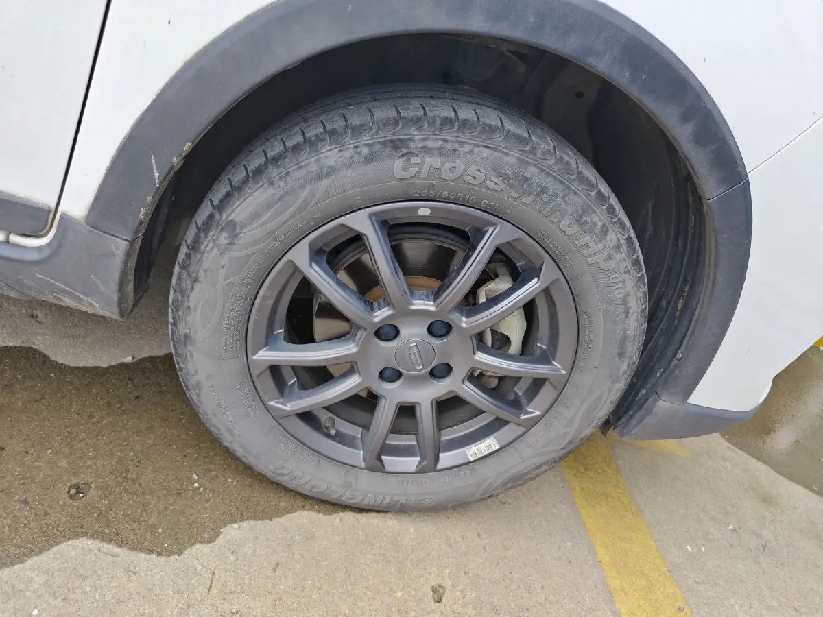 2021 Geely Vision X3 1.5L 109HP L4 CVT,autocango,china used car exporter,china ev exporter,chinese used car exporter,chinese used ev exporter