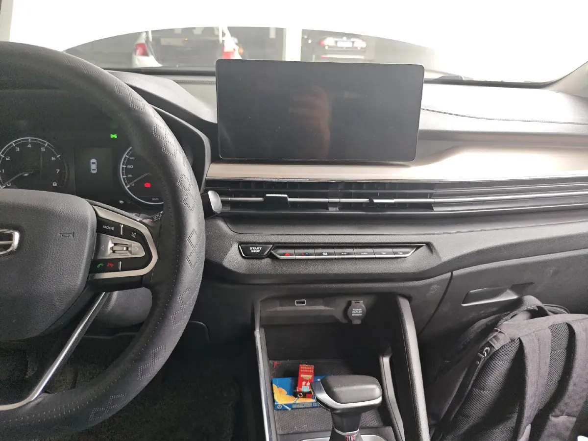 2021 Geely Vision X3 1.5L 109HP L4 CVT,autocango,china used car exporter,china ev exporter,chinese used car exporter,chinese used ev exporter