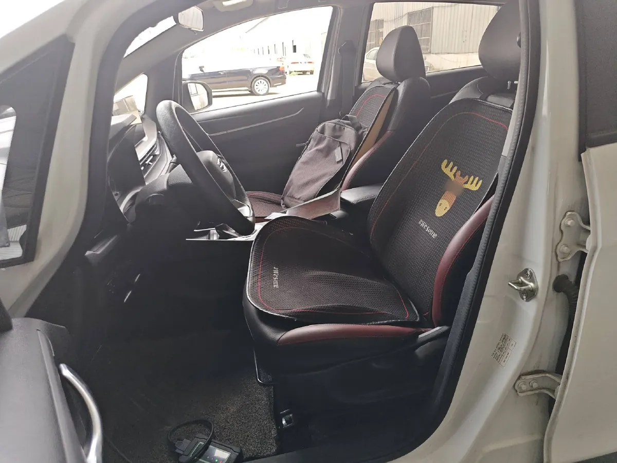 2021 Geely Vision X3 1.5L 109HP L4 CVT,autocango,china used car exporter,china ev exporter,chinese used car exporter,chinese used ev exporter