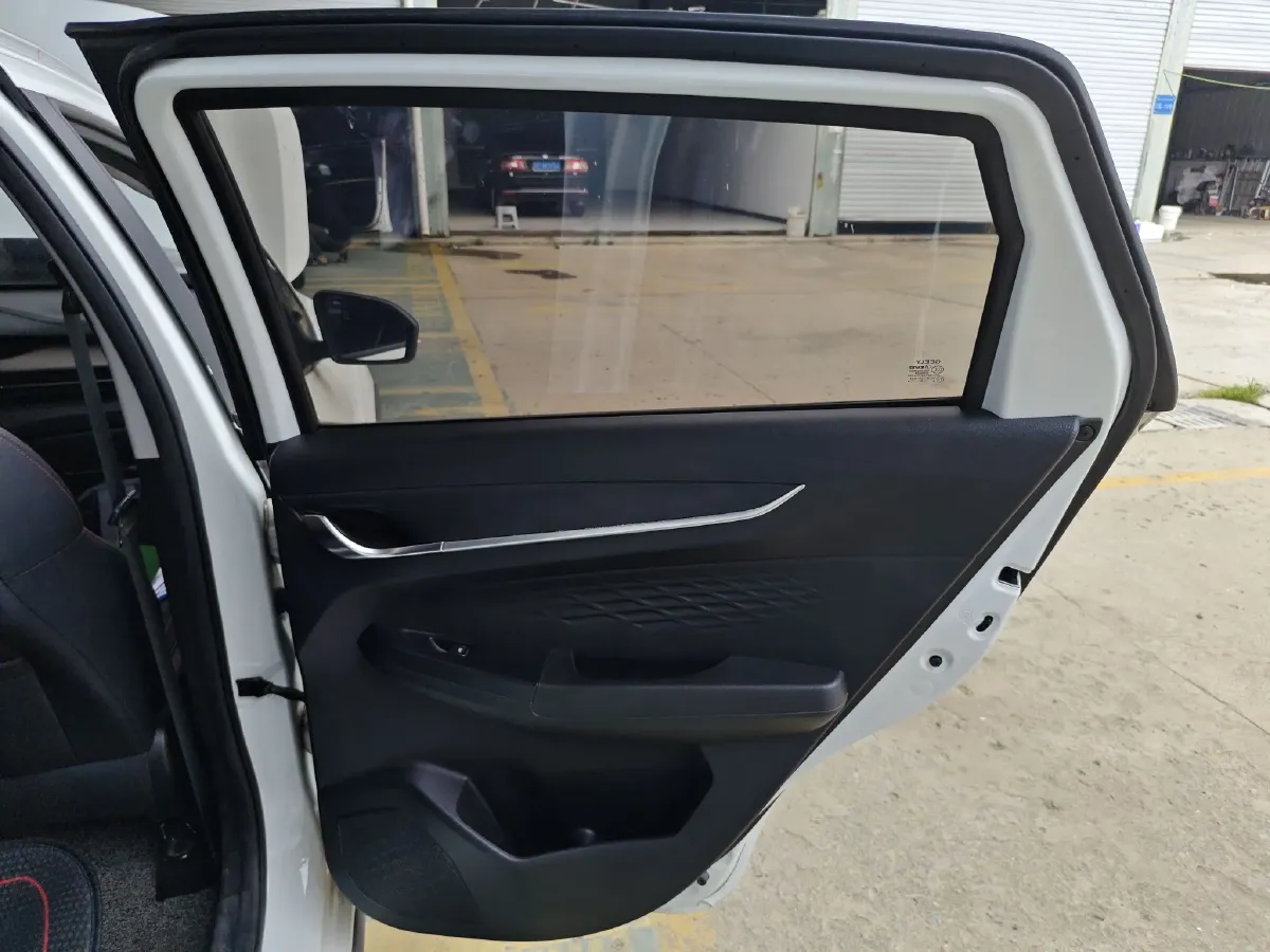 2021 Geely Vision X3 1.5L 109HP L4 CVT,autocango,china used car exporter,china ev exporter,chinese used car exporter,chinese used ev exporter