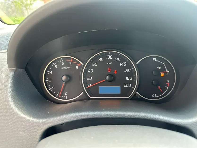 2015 Suzuki Swift 1.5L 103HP L4 4AT,autocango,china used car exporter,china ev exporter,chinese used car exporter,chinese used ev exporter