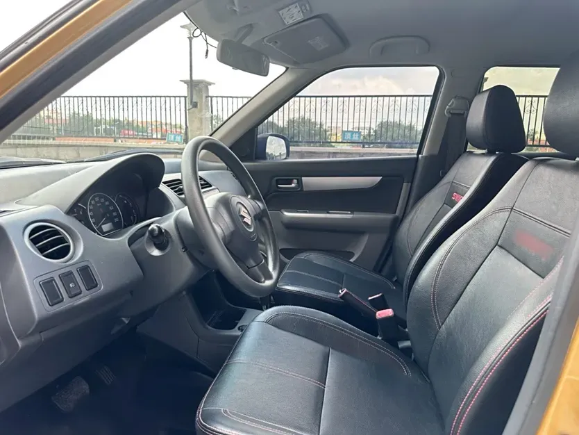 2015 Suzuki Swift 1.5L 103HP L4 4AT,autocango,china used car exporter,china ev exporter,chinese used car exporter,chinese used ev exporter