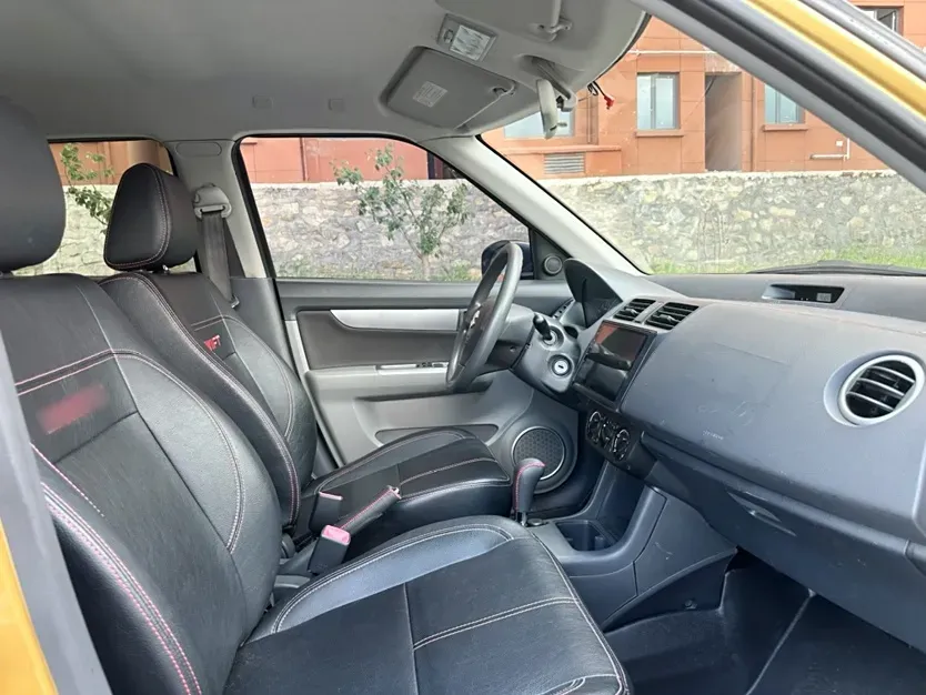 2015 Suzuki Swift 1.5L 103HP L4 4AT,autocango,china used car exporter,china ev exporter,chinese used car exporter,chinese used ev exporter