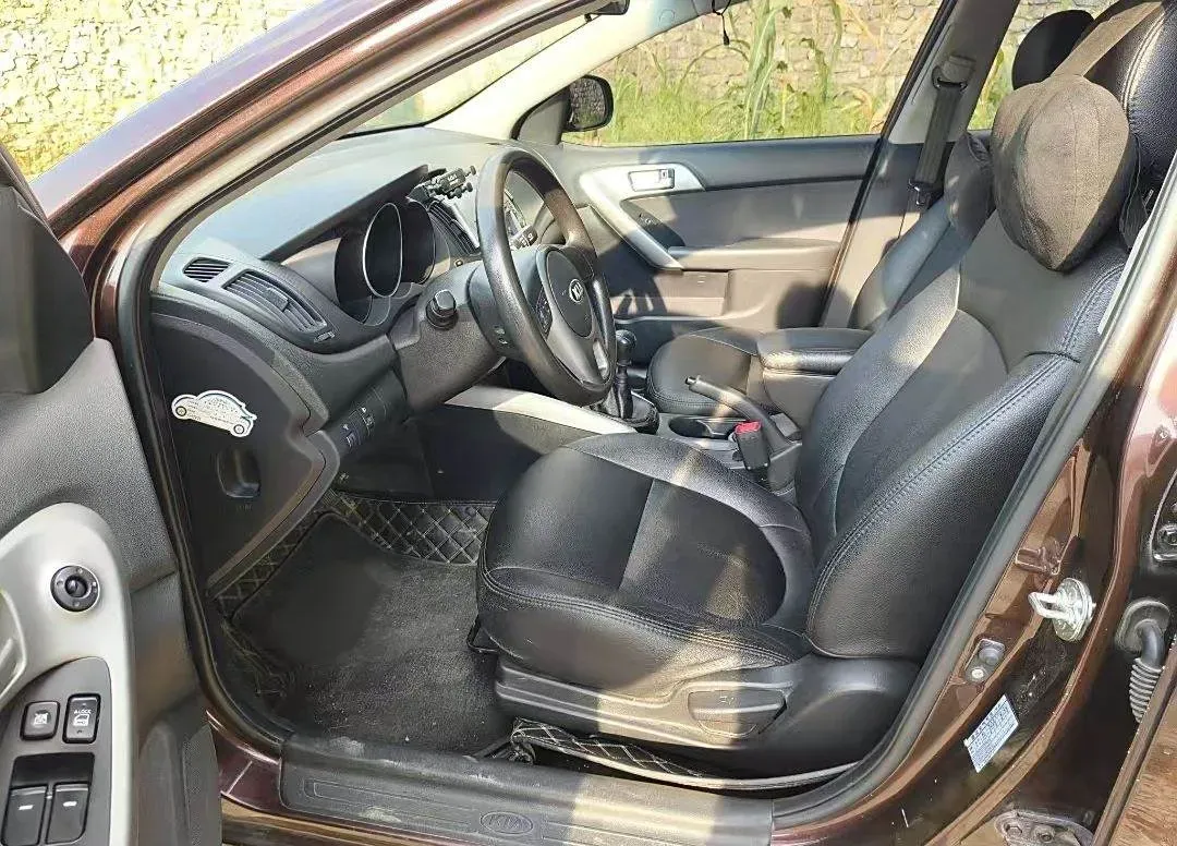 2014 Kia Forte 1.6L 123HP L4 5MT,autocango,china used car exporter,china ev exporter,chinese used car exporter,chinese used ev exporter