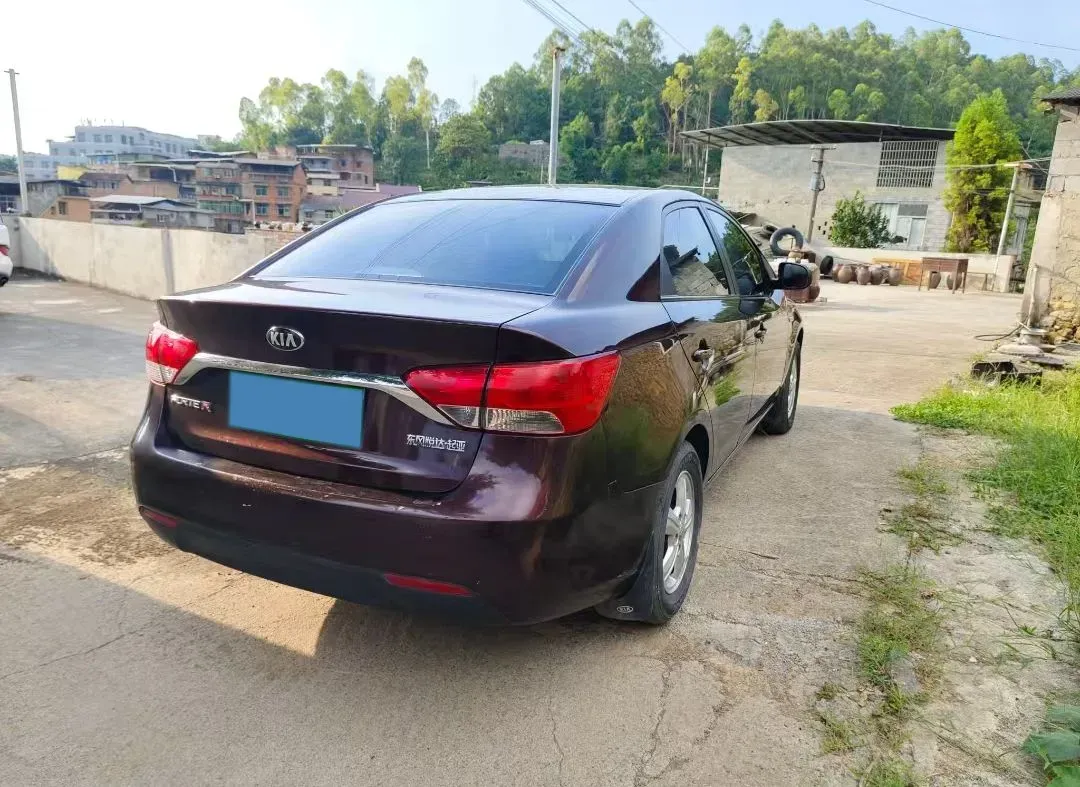 2014 Kia Forte 1.6L 123HP L4 5MT,autocango,china used car exporter,china ev exporter,chinese used car exporter,chinese used ev exporter
