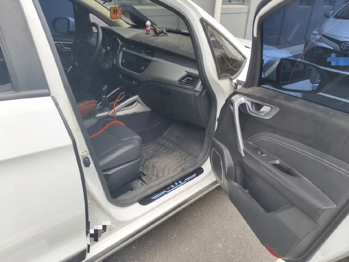 2017 Geely Vision X3 1.5L 102HP L4 5MT,autocango,china used car exporter,china ev exporter,chinese used car exporter,chinese used ev exporter