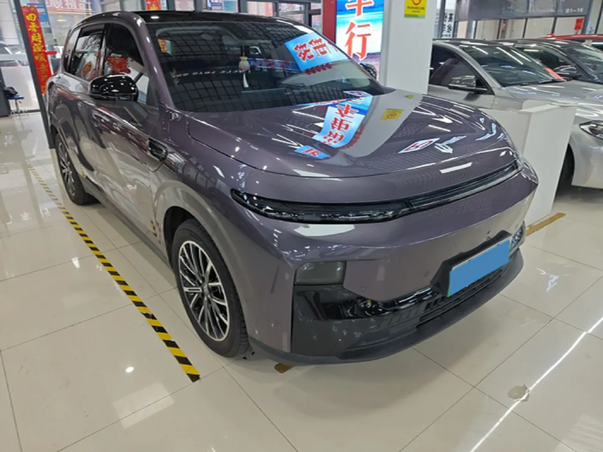 2025 Leapmotor B10 BEV 56.2KWH,autocango,china used car exporter,china ev exporter,chinese used car exporter,chinese used ev exporter
