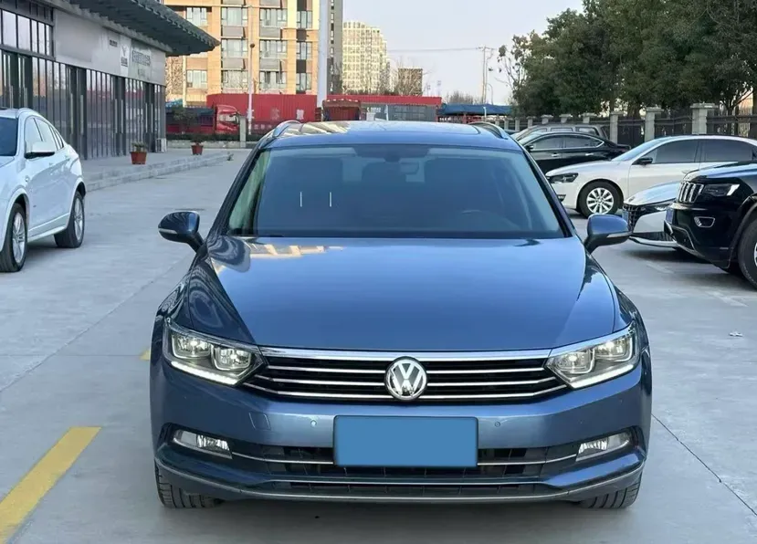 2017 Volkswagen Alltrack 2.0T 220HP L4 6DCT,autocango,china used car exporter,china ev exporter,chinese used car exporter,chinese used ev exporter