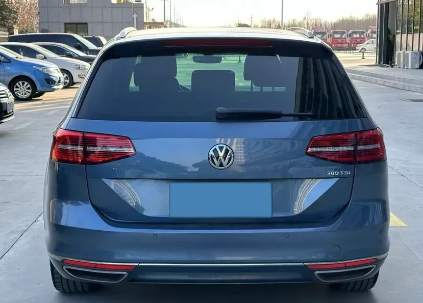 2017 Volkswagen Alltrack 2.0T 220HP L4 6DCT,autocango,china used car exporter,china ev exporter,chinese used car exporter,chinese used ev exporter