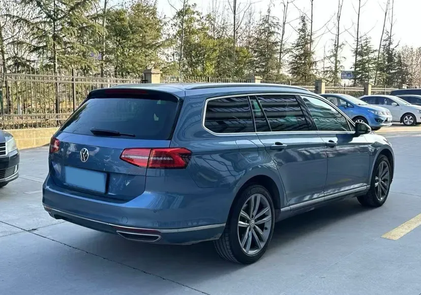 2017 Volkswagen Alltrack 2.0T 220HP L4 6DCT,autocango,china used car exporter,china ev exporter,chinese used car exporter,chinese used ev exporter
