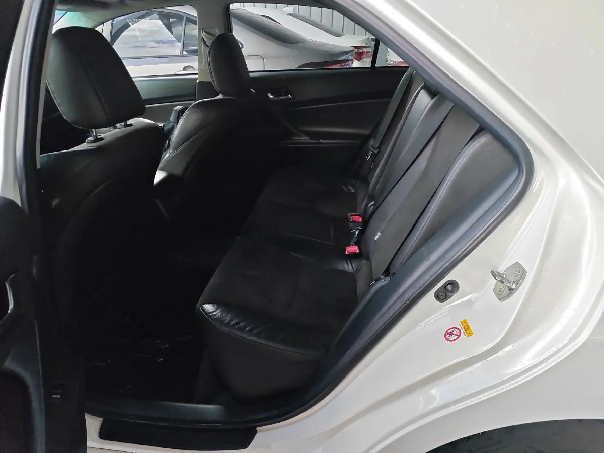 2013 Toyota Reiz 2.5L 193HP V6 6AT,autocango,china used car exporter,china ev exporter,chinese used car exporter,chinese used ev exporter