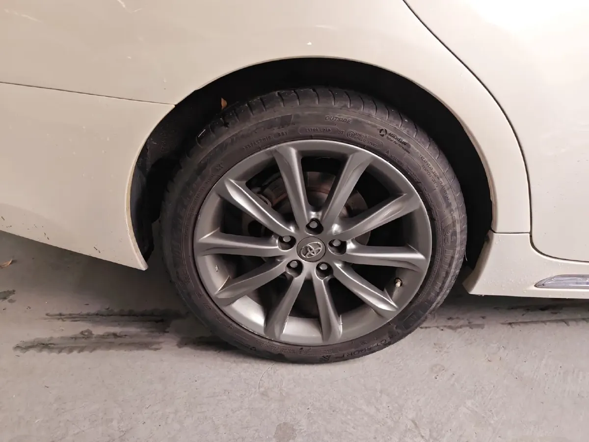 2013 Toyota Reiz 2.5L 193HP V6 6AT,autocango,china used car exporter,china ev exporter,chinese used car exporter,chinese used ev exporter