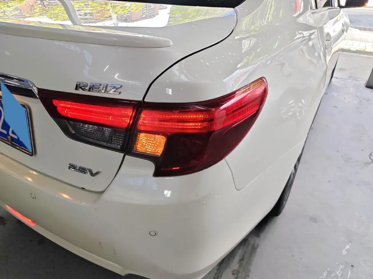 2013 Toyota Reiz 2.5L 193HP V6 6AT,autocango,china used car exporter,china ev exporter,chinese used car exporter,chinese used ev exporter