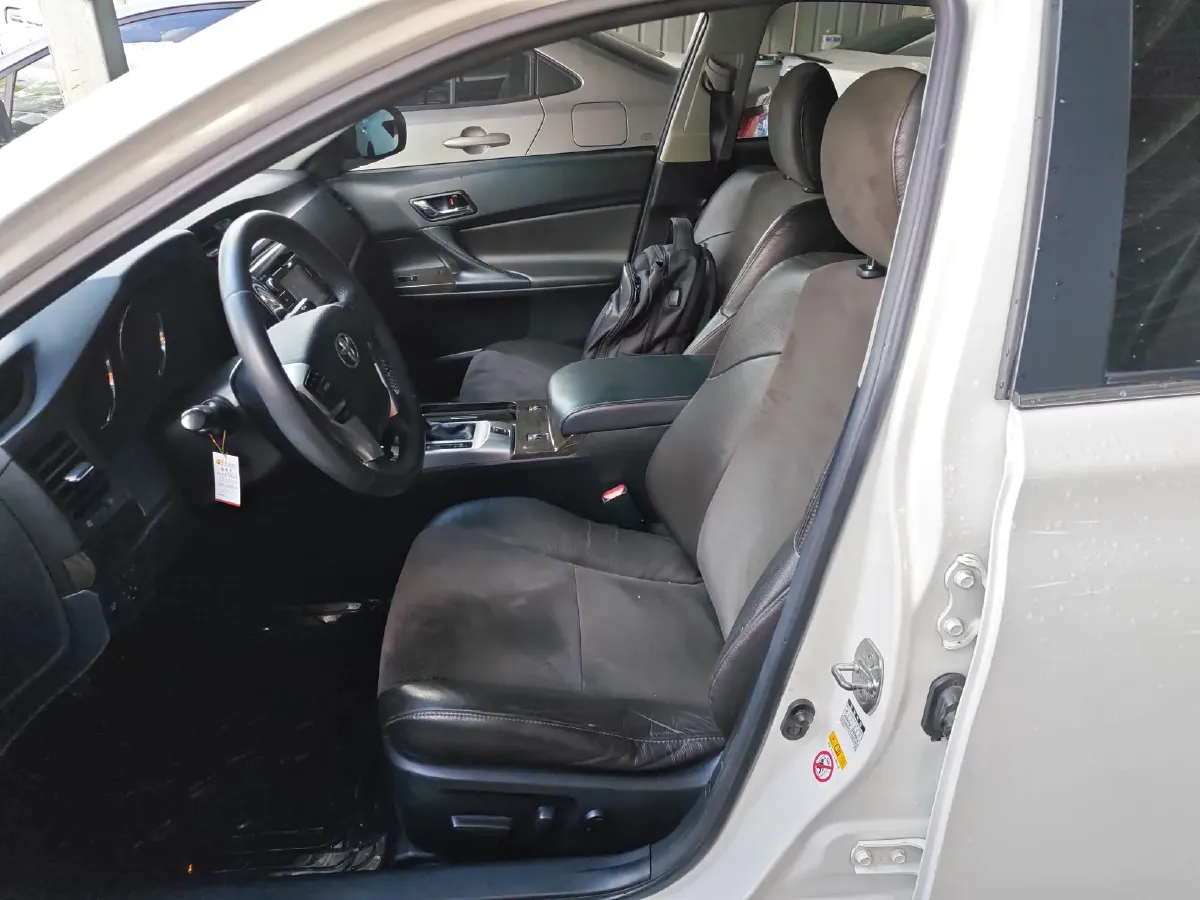 2013 Toyota Reiz 2.5L 193HP V6 6AT,autocango,china used car exporter,china ev exporter,chinese used car exporter,chinese used ev exporter