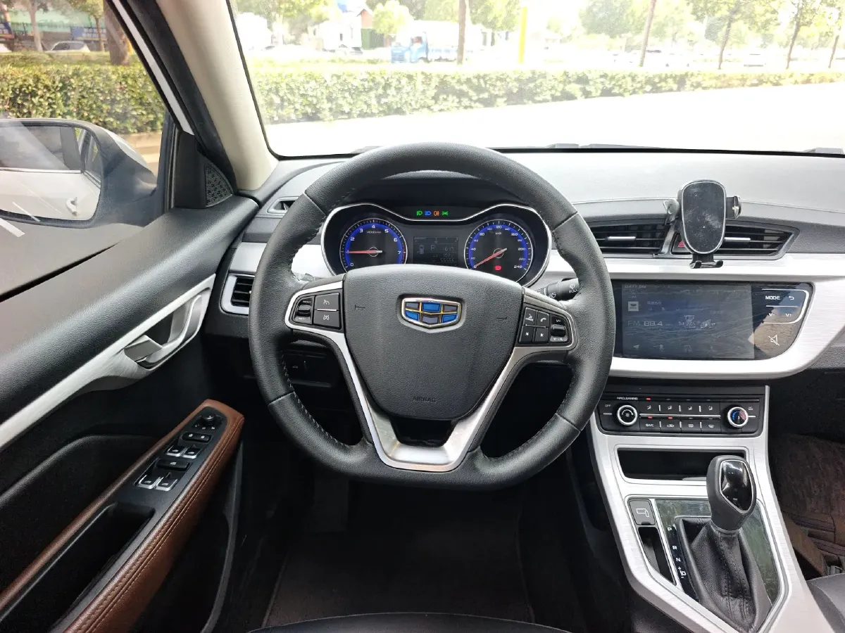 2018 Geely Vision 1.5L 109HP L4 4AT,autocango,china used car exporter,china ev exporter,chinese used car exporter,chinese used ev exporter