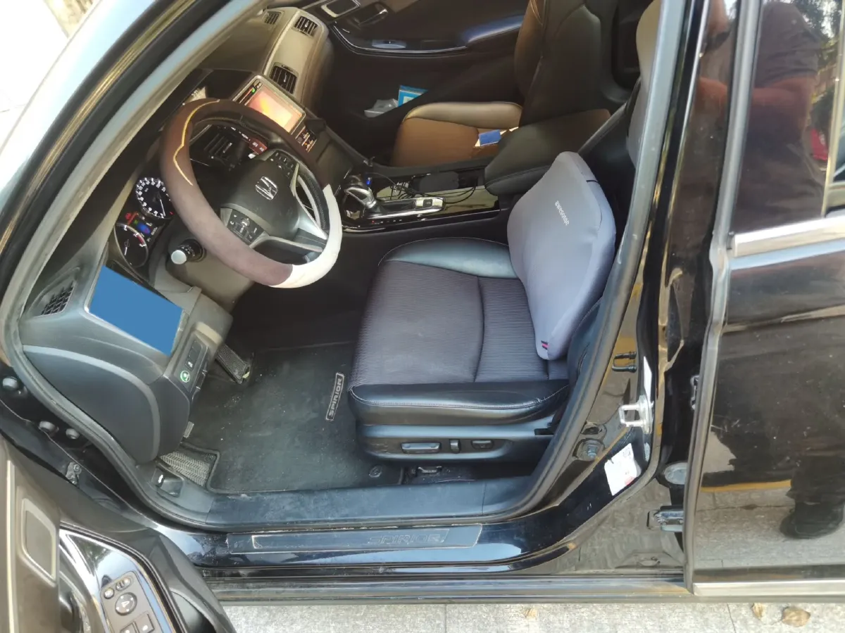 2015 Honda Spirior 2.0L 155HP L4 CVT,autocango,china used car exporter,china ev exporter,chinese used car exporter,chinese used ev exporter