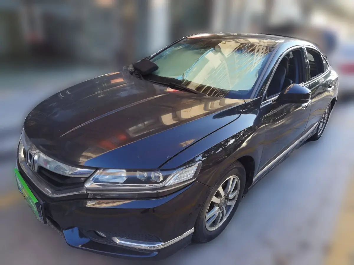 2015 Honda Spirior 2.0L 155HP L4 CVT