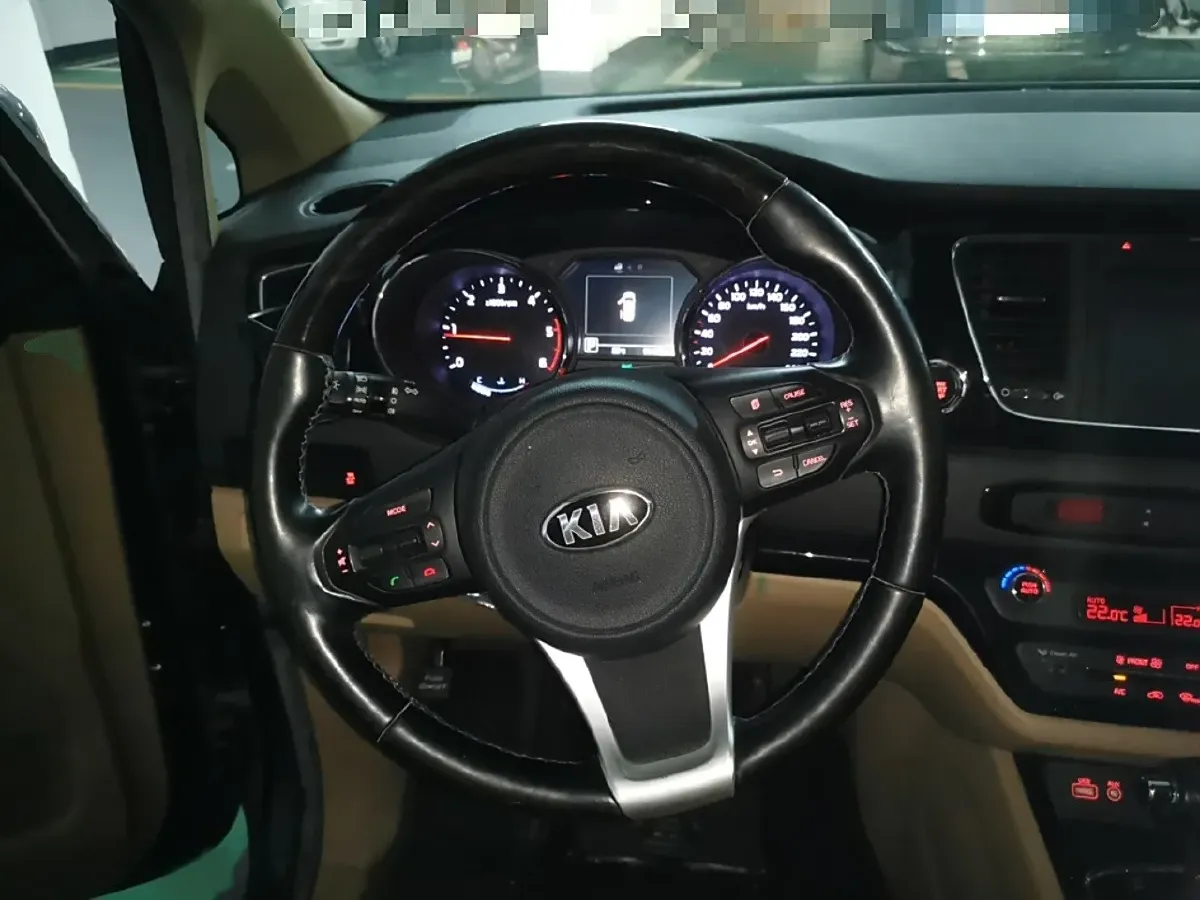 2015 Kia Carnival 2.2T 200HP L4 6AT,autocango,china used car exporter,china ev exporter,chinese used car exporter,chinese used ev exporter