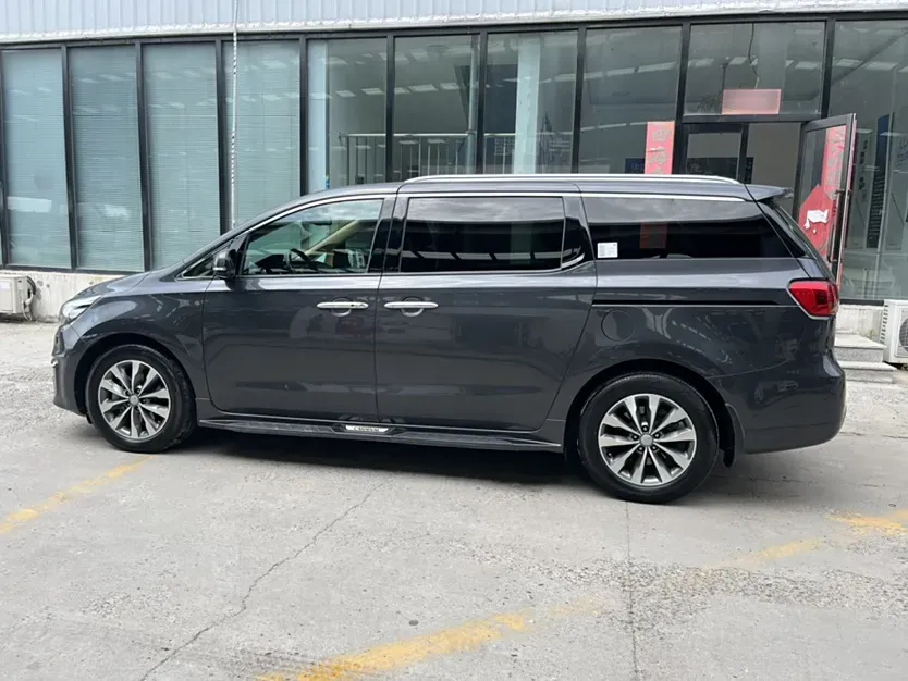 2015 Kia Carnival 2.2T 200HP L4 6AT,autocango,china used car exporter,china ev exporter,chinese used car exporter,chinese used ev exporter