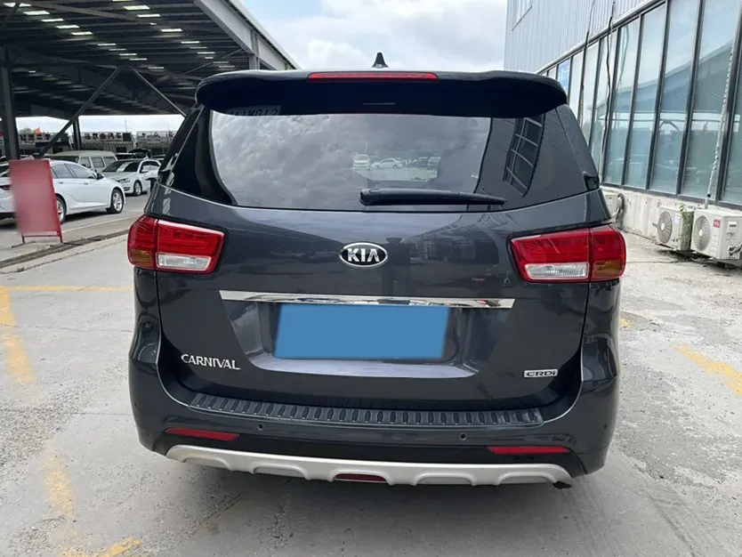 2015 Kia Carnival 2.2T 200HP L4 6AT,autocango,china used car exporter,china ev exporter,chinese used car exporter,chinese used ev exporter