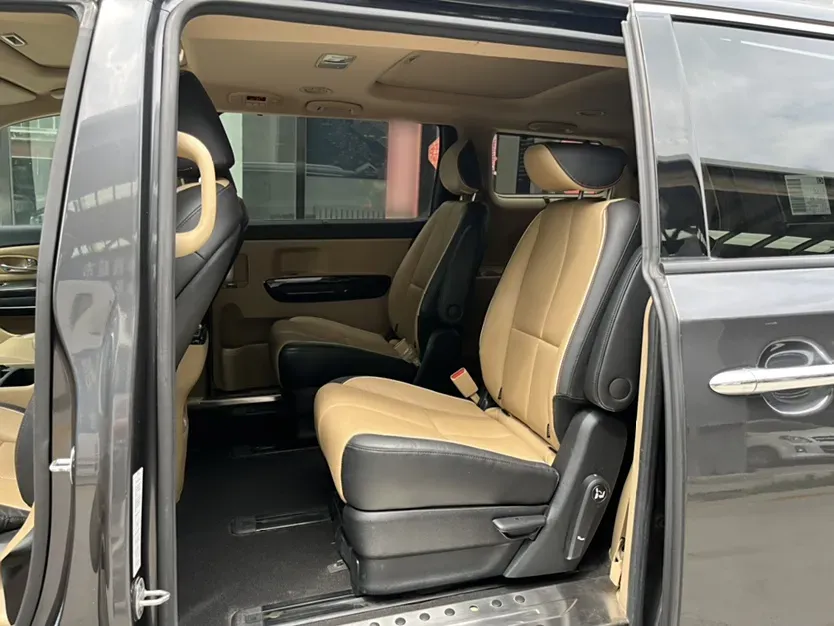 2015 Kia Carnival 2.2T 200HP L4 6AT,autocango,china used car exporter,china ev exporter,chinese used car exporter,chinese used ev exporter