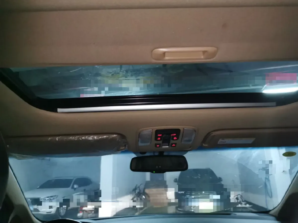 2015 Kia Carnival 2.2T 200HP L4 6AT,autocango,china used car exporter,china ev exporter,chinese used car exporter,chinese used ev exporter