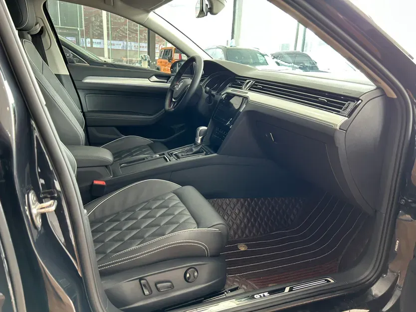 2020 Volkswagen Magotan GTE 1.4T 150HP L4 6DCT PHEV 13KWH,autocango,china used car exporter,china ev exporter,chinese used car exporter,chinese used ev exporter